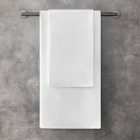 белый